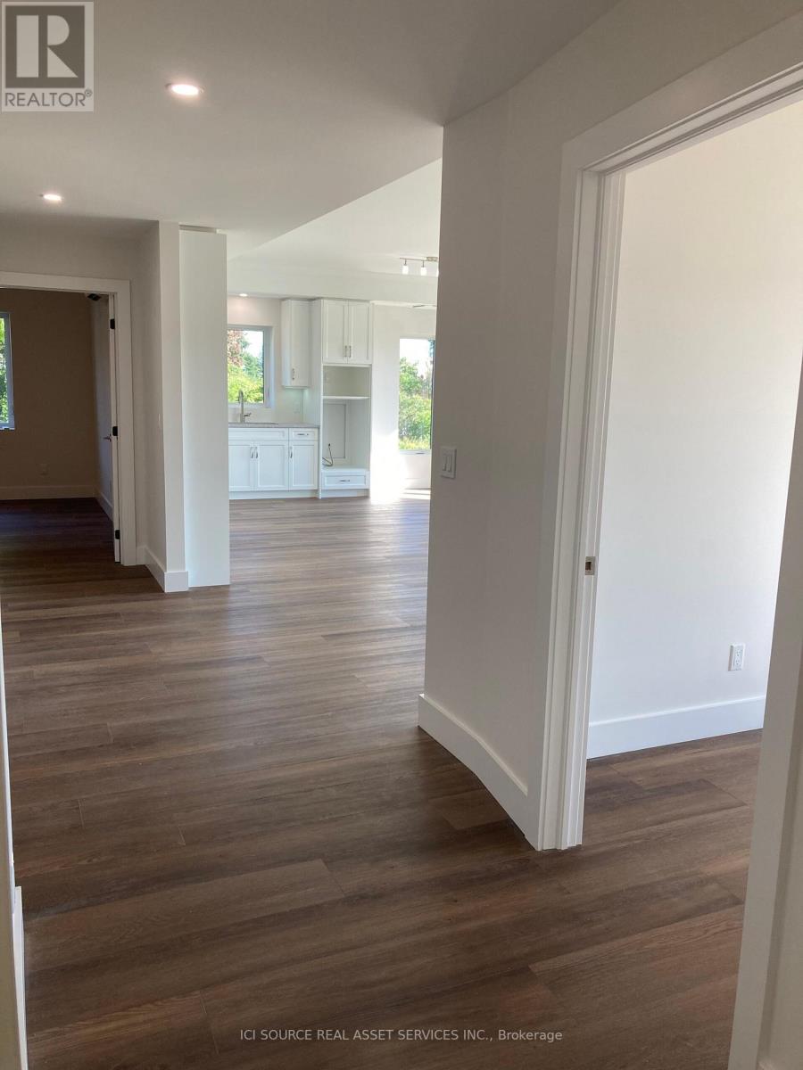 #10 -2347 3RD AVE W, #10