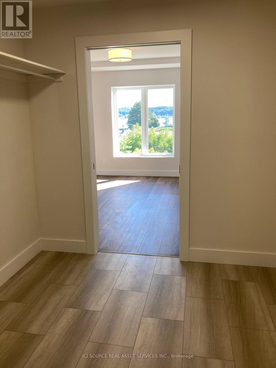 #10 -2347 3RD AVE W, #10
