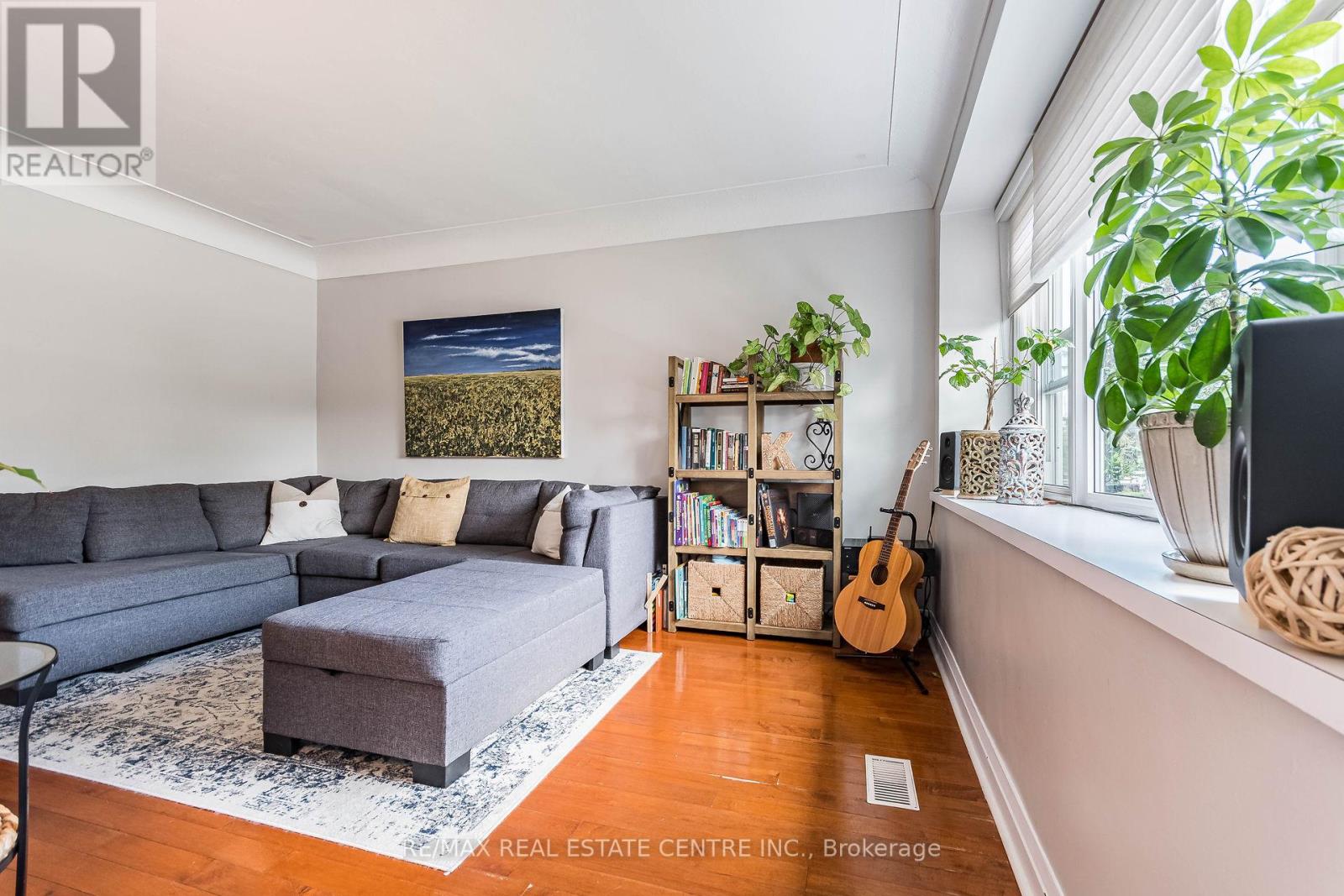 166 ERINDALE AVE