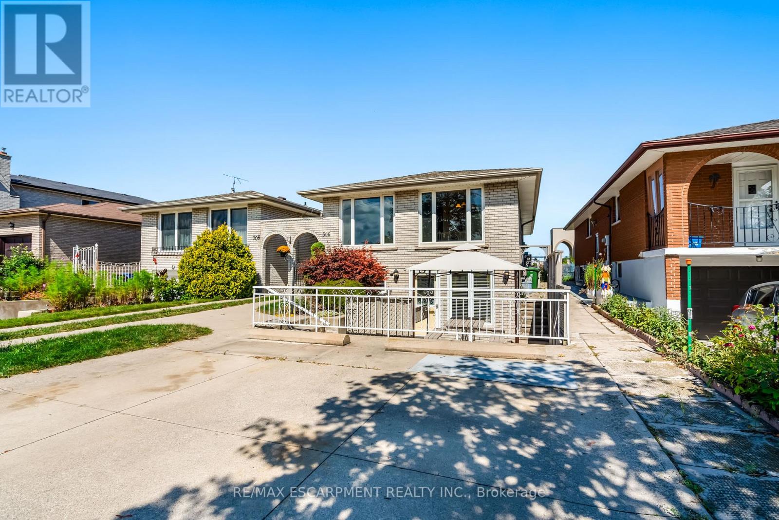 306 CELTIC DR