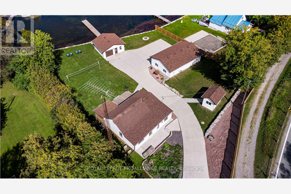 5304 RICE LAKE SCENIC DR, Hamilton Township