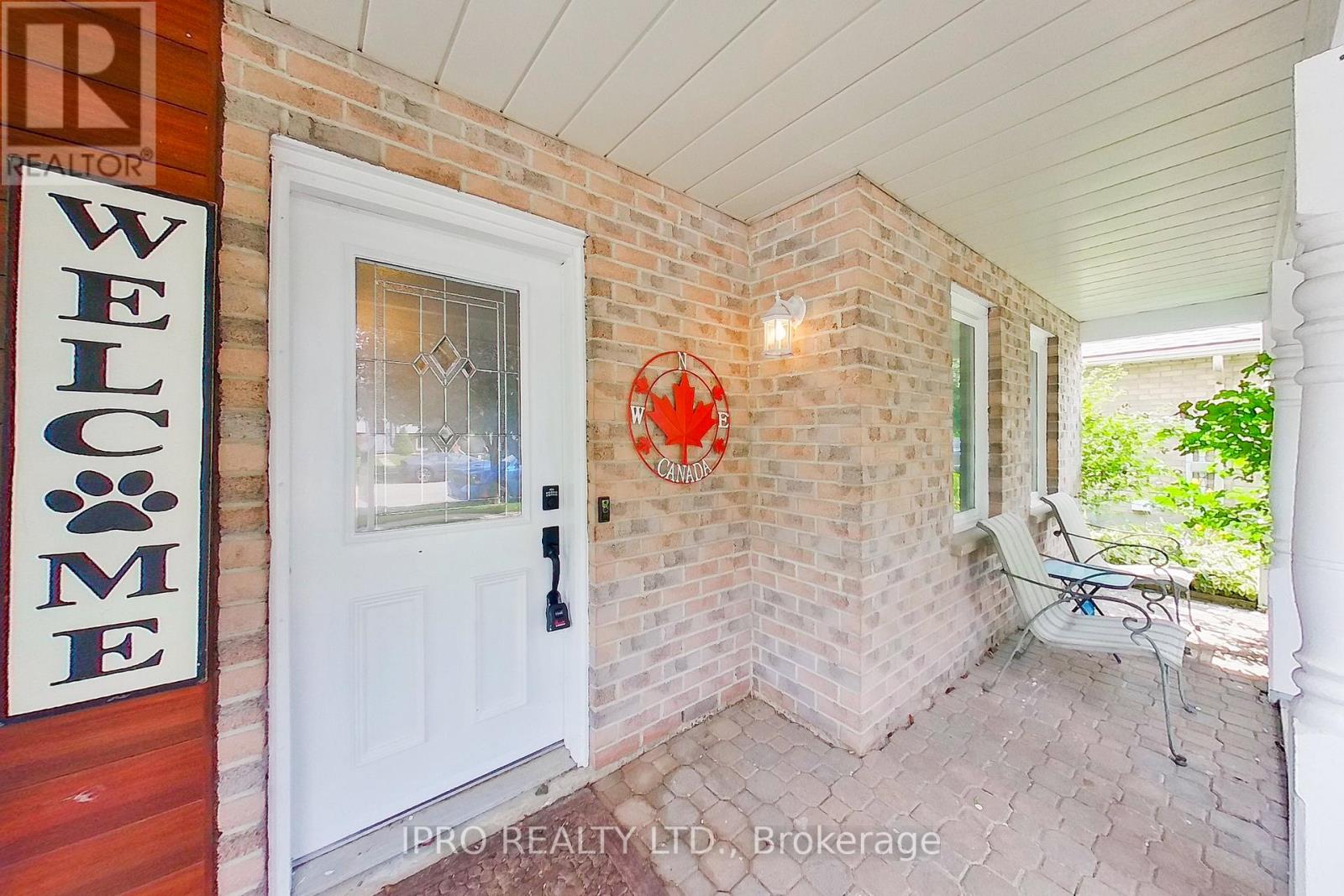 9 HOBART CRES