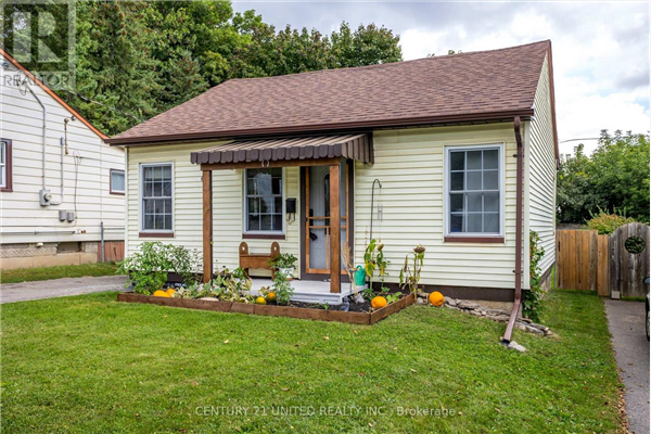 692 PARK ST, Peterborough