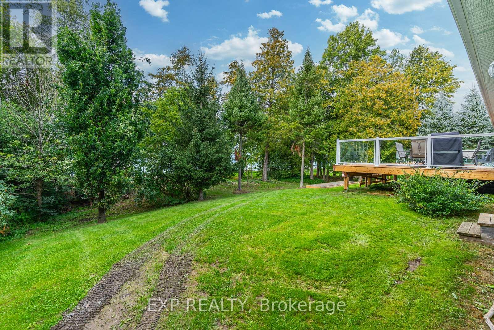 168 QUEEN'S BUSH DR
