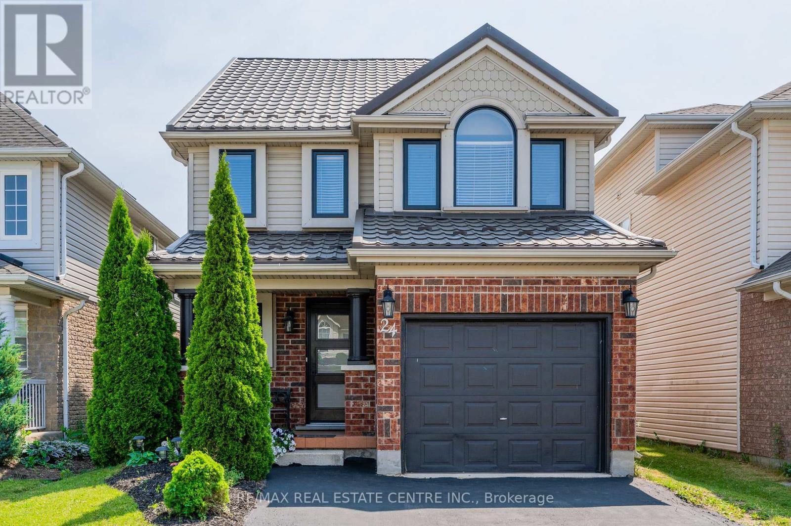 24 HAY CRES