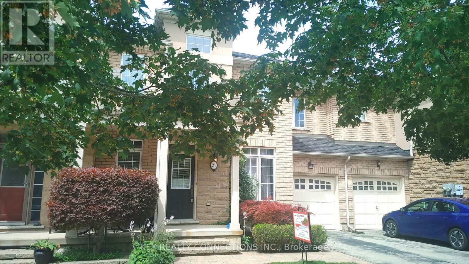 21 HARTLAND RD