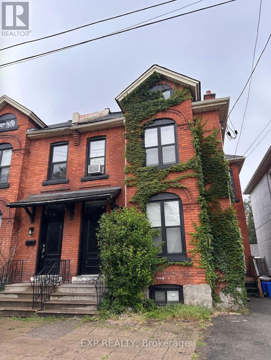 29 ASHLEY ST