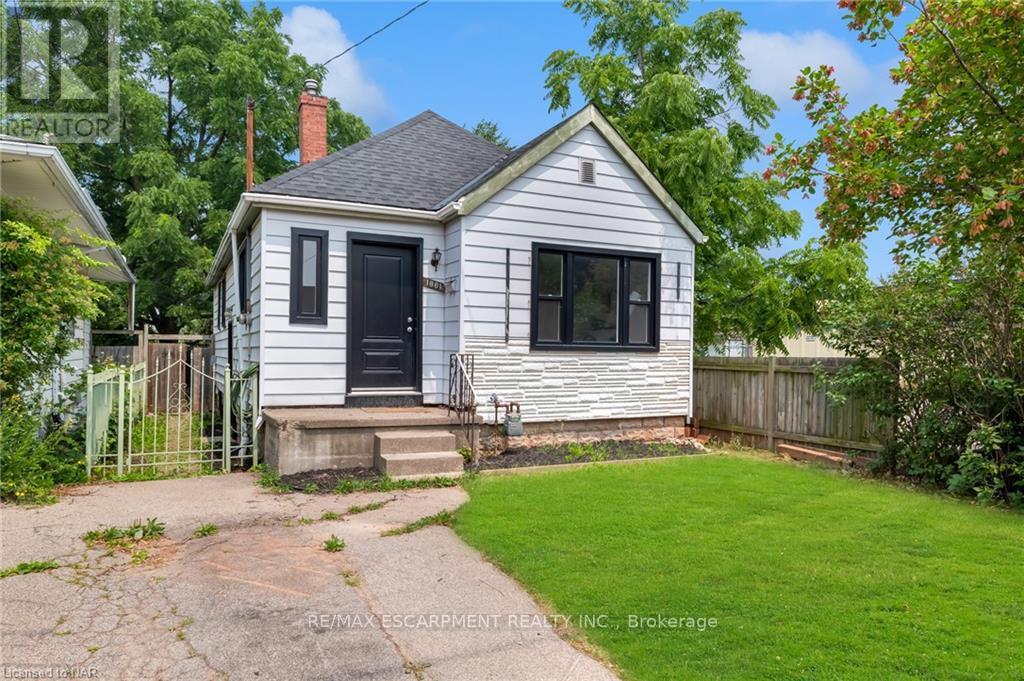 1861 MAIN ST E