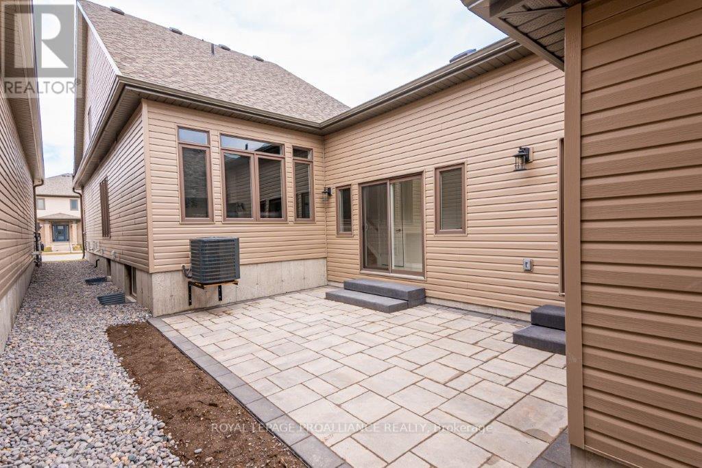 66 RIVERSTONE WAY