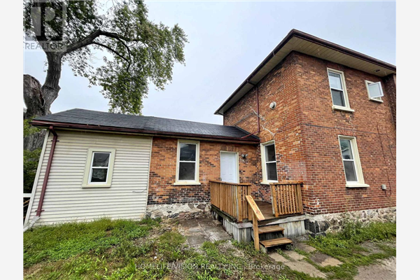 #MAIN -B -157 RUTHERFORD AVE, Peterborough