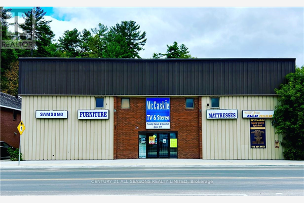 59 HASTINGS ST N, Bancroft