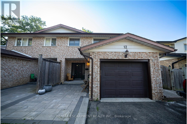12 WOODS END, Brantford