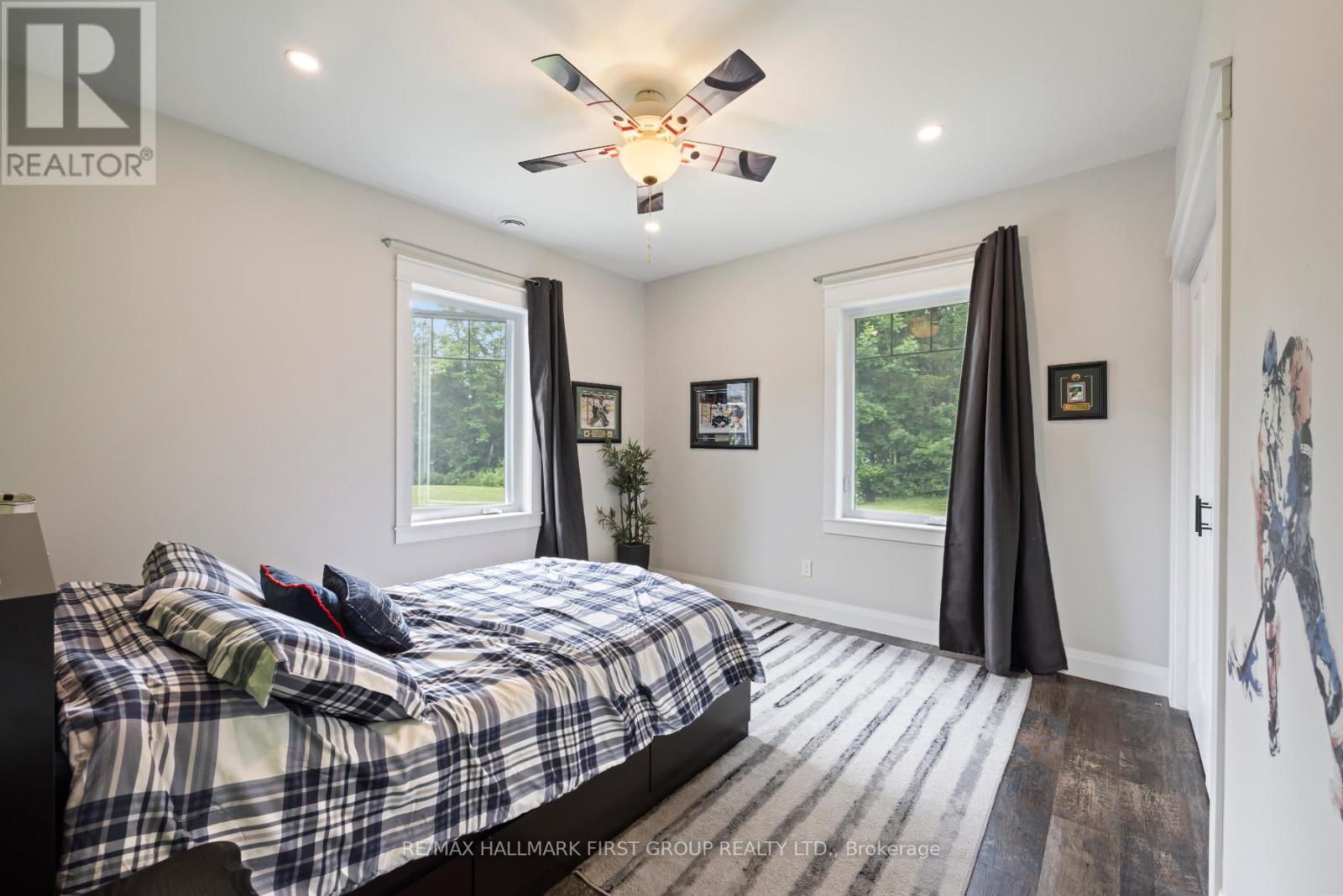 #13 -1080 APPLEWOOD LANE, #13