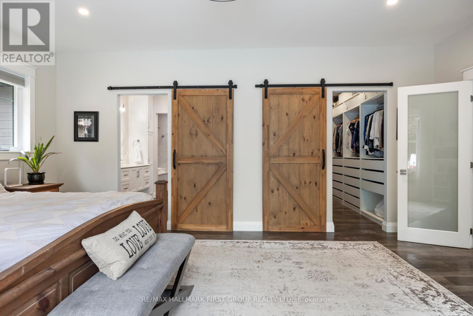 #13 -1080 APPLEWOOD LANE, #13
