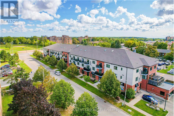 #310 -170 ROCKHAVEN LANE, Hamilton