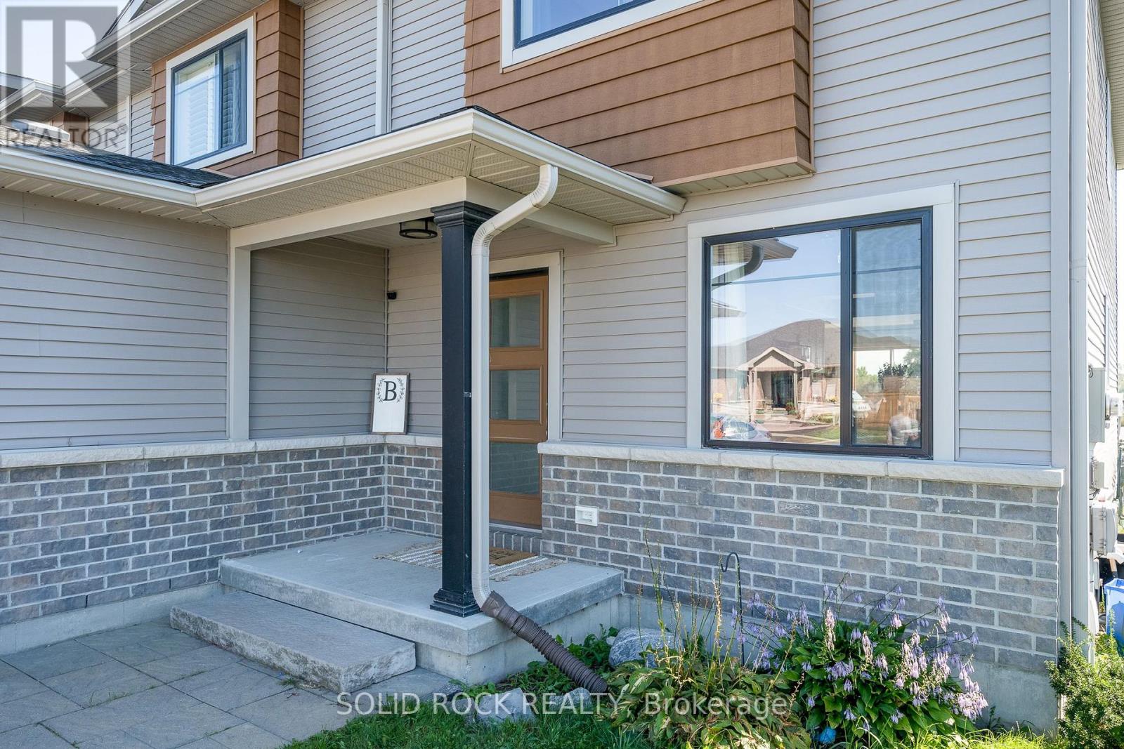 9 RIDGEWAY PL