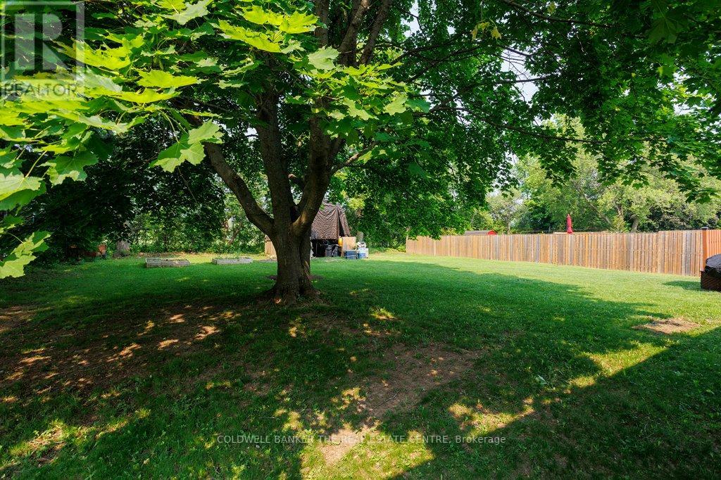 112 GREENFIELD DR
