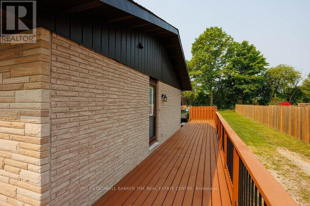 112 GREENFIELD DR