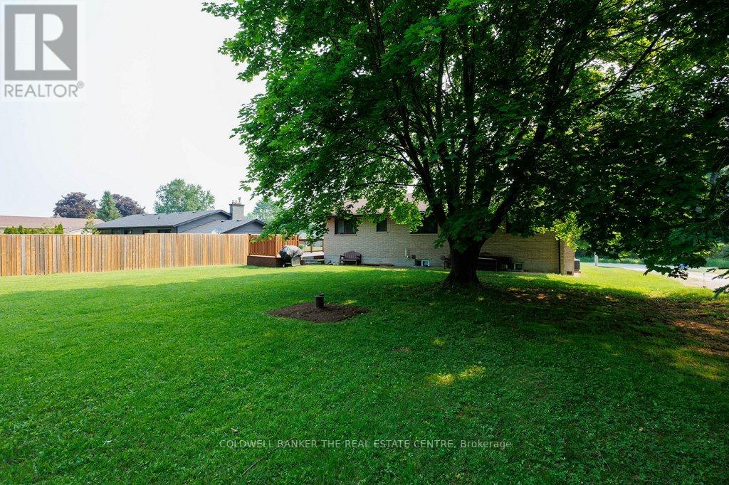 112 GREENFIELD DR