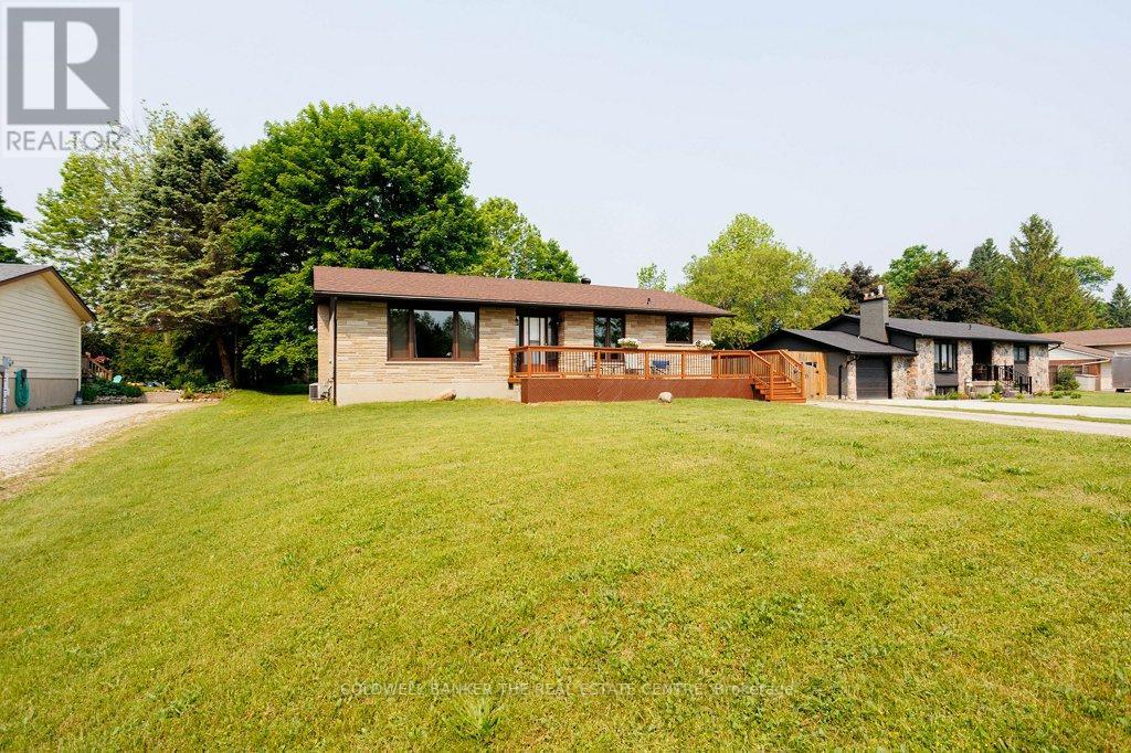 112 GREENFIELD DR