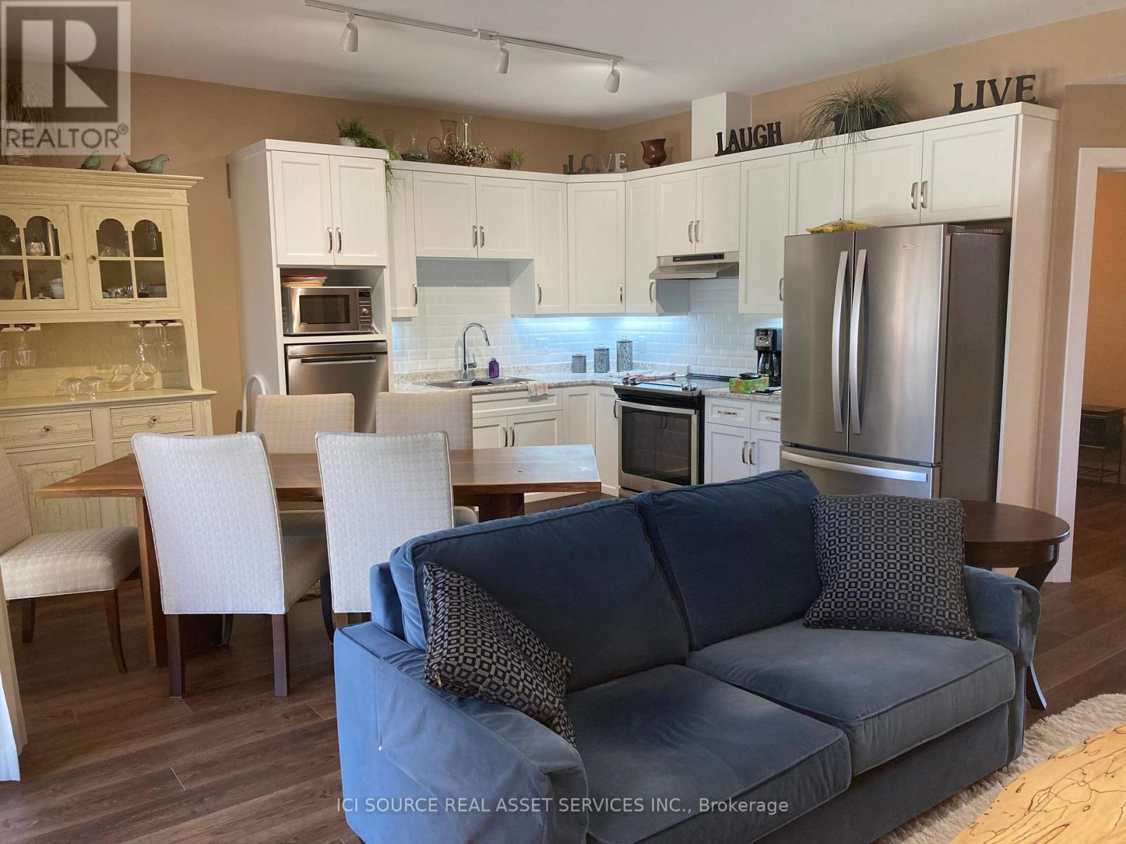 #19 -2380 9TH AVE E, #19