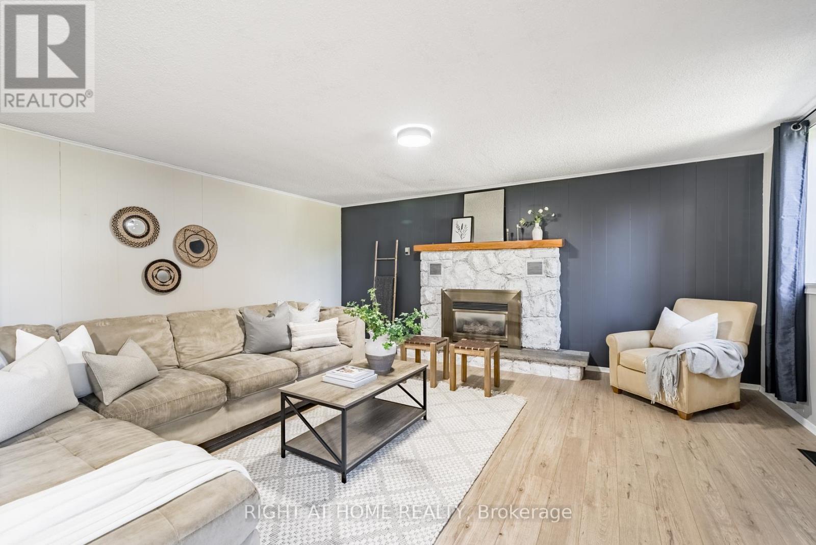 373 ST. JOSEPH ST