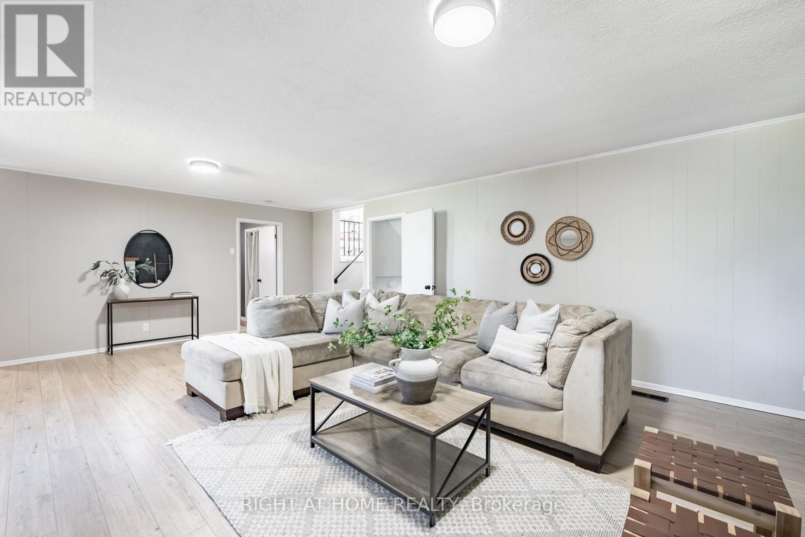 373 ST. JOSEPH ST