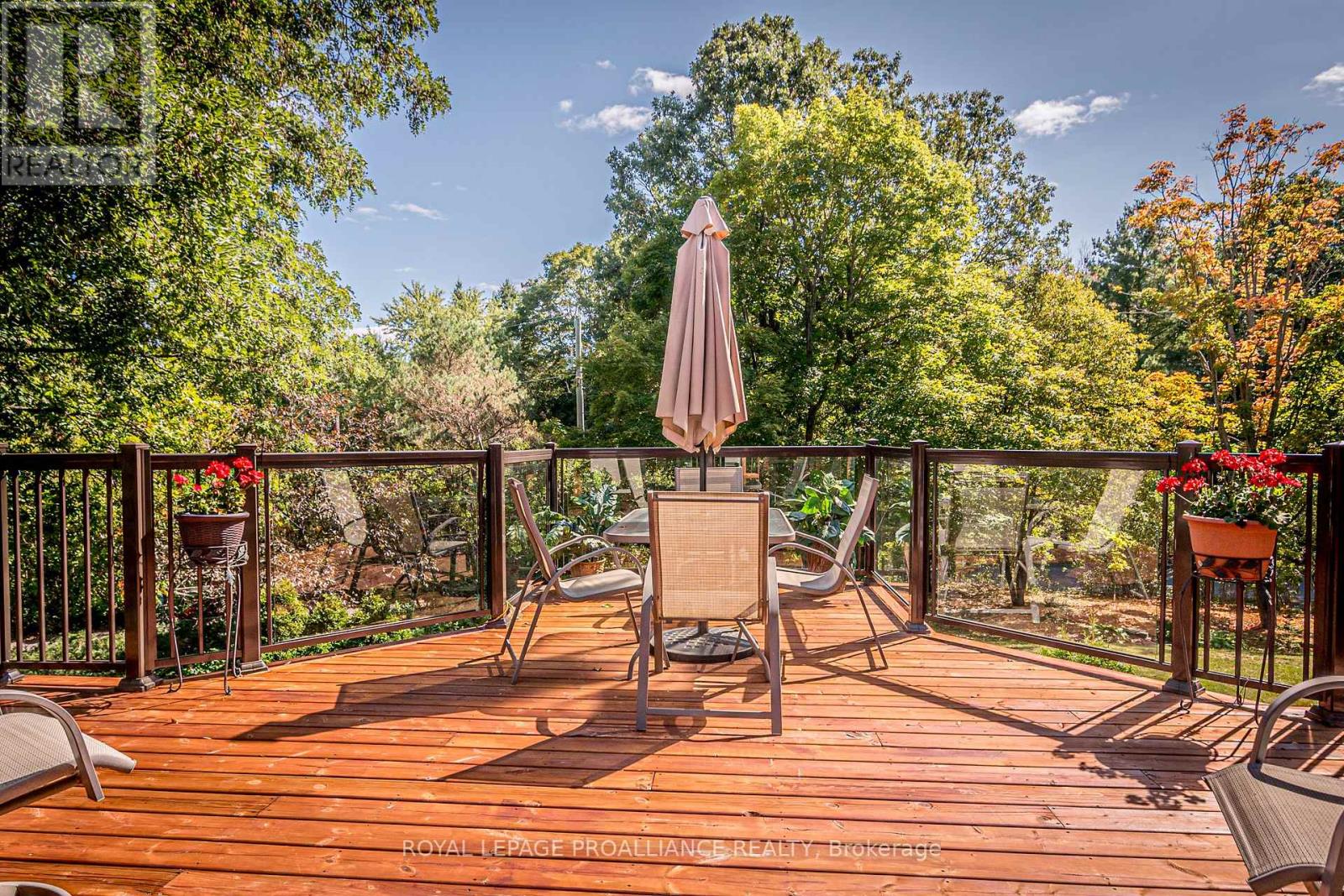 1827 RADAGE RD