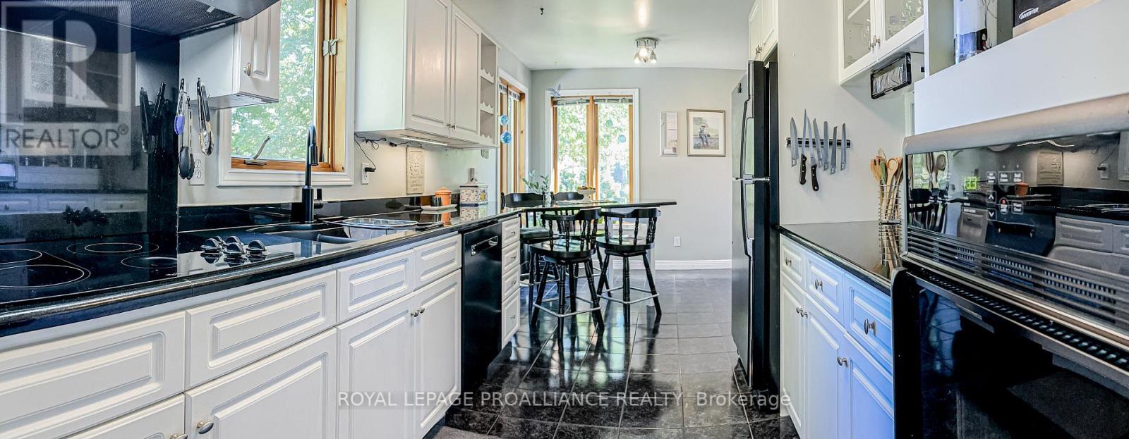 1827 RADAGE RD