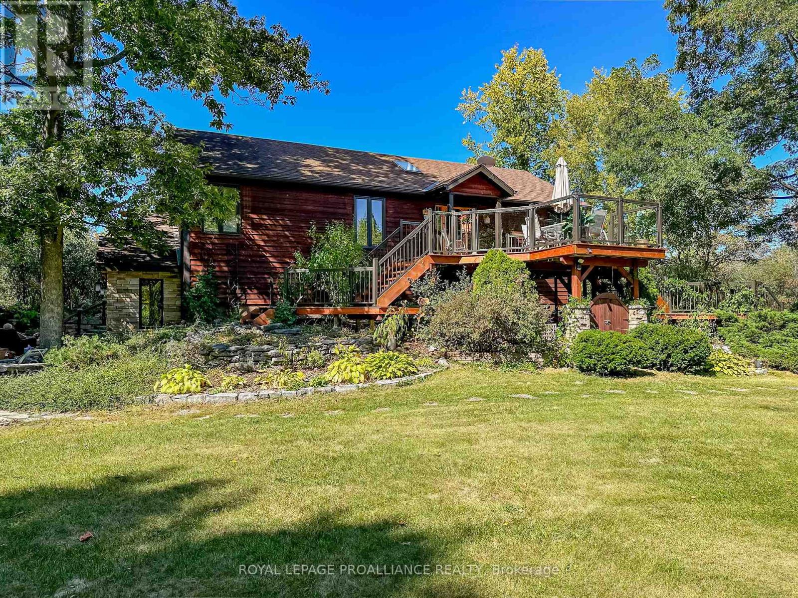 1827 RADAGE RD