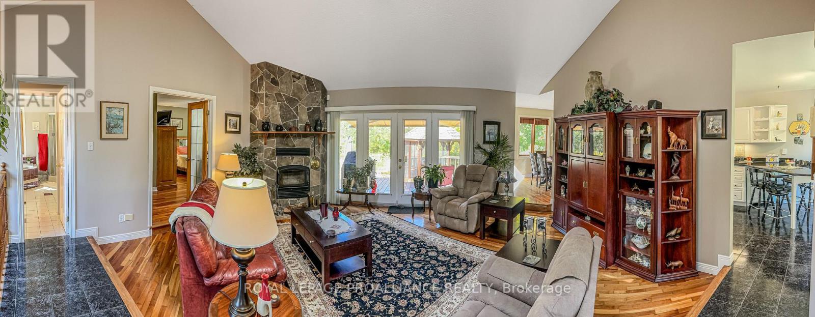 1827 RADAGE RD