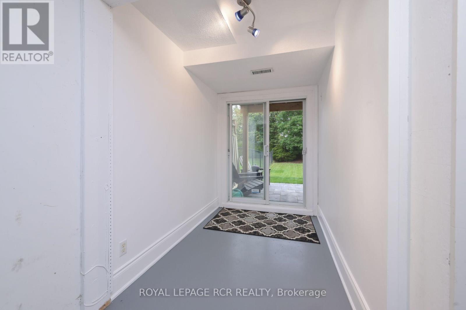 225 BAKER ST