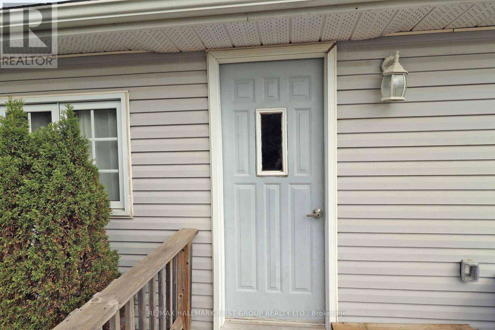 1304 HUNT CLUB RD