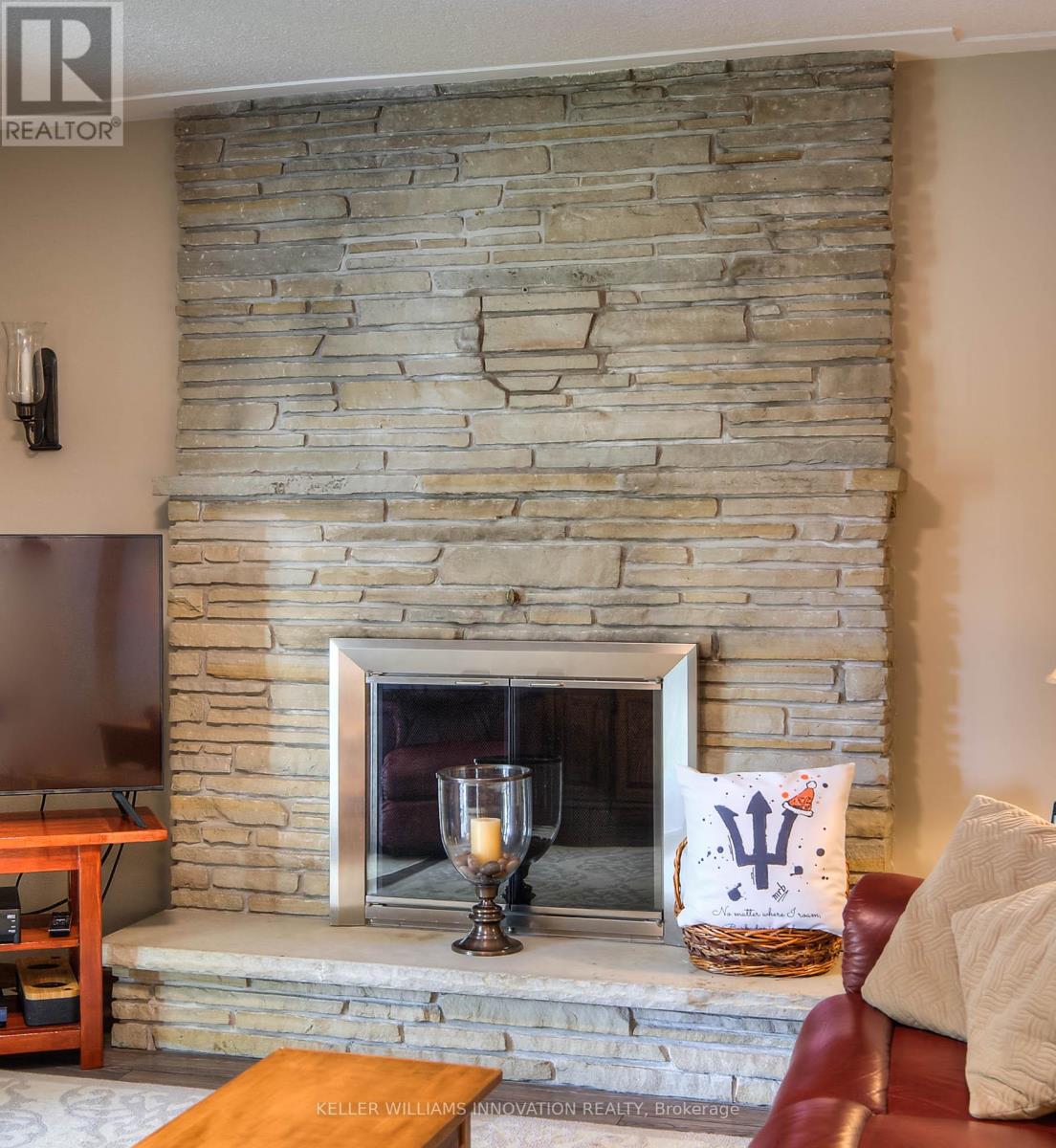 349 COLERIDGE PL