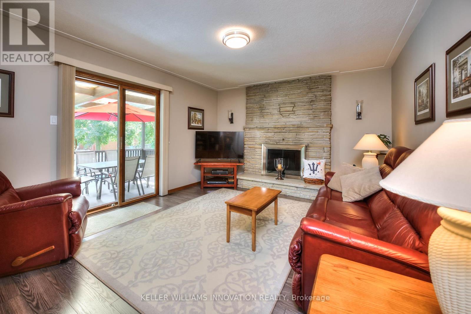 349 COLERIDGE PL