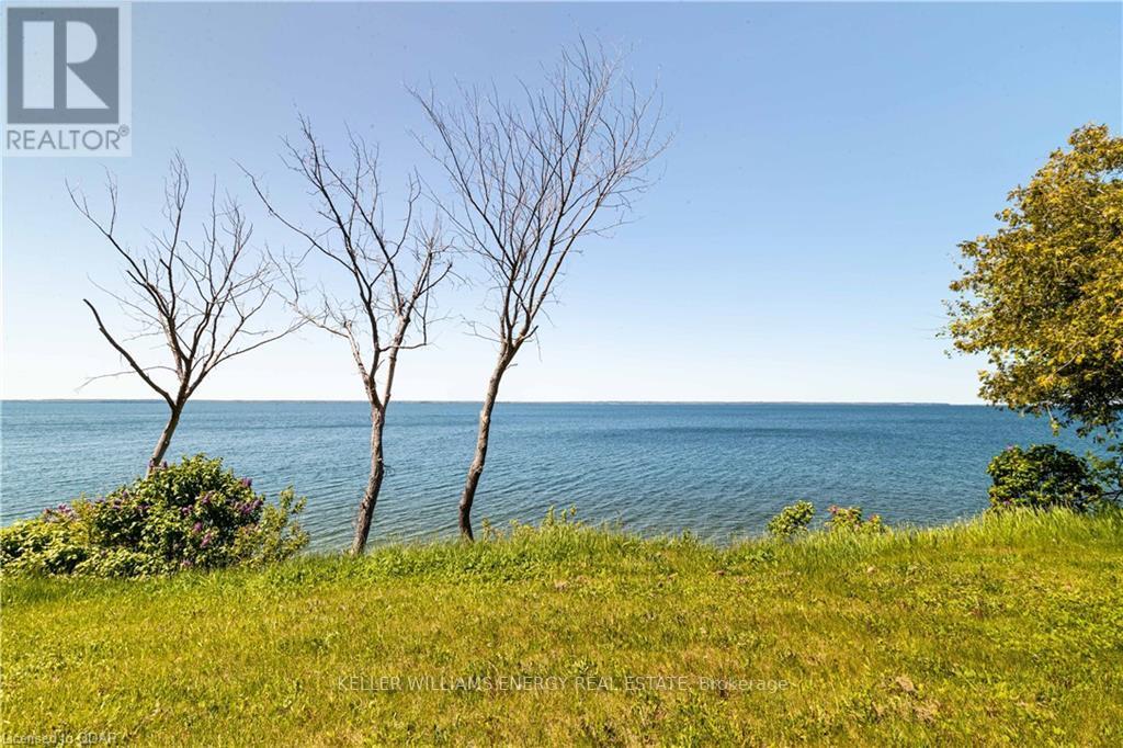 5062 LONG POINT RD