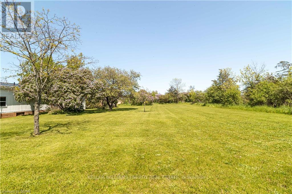 5062 LONG POINT RD