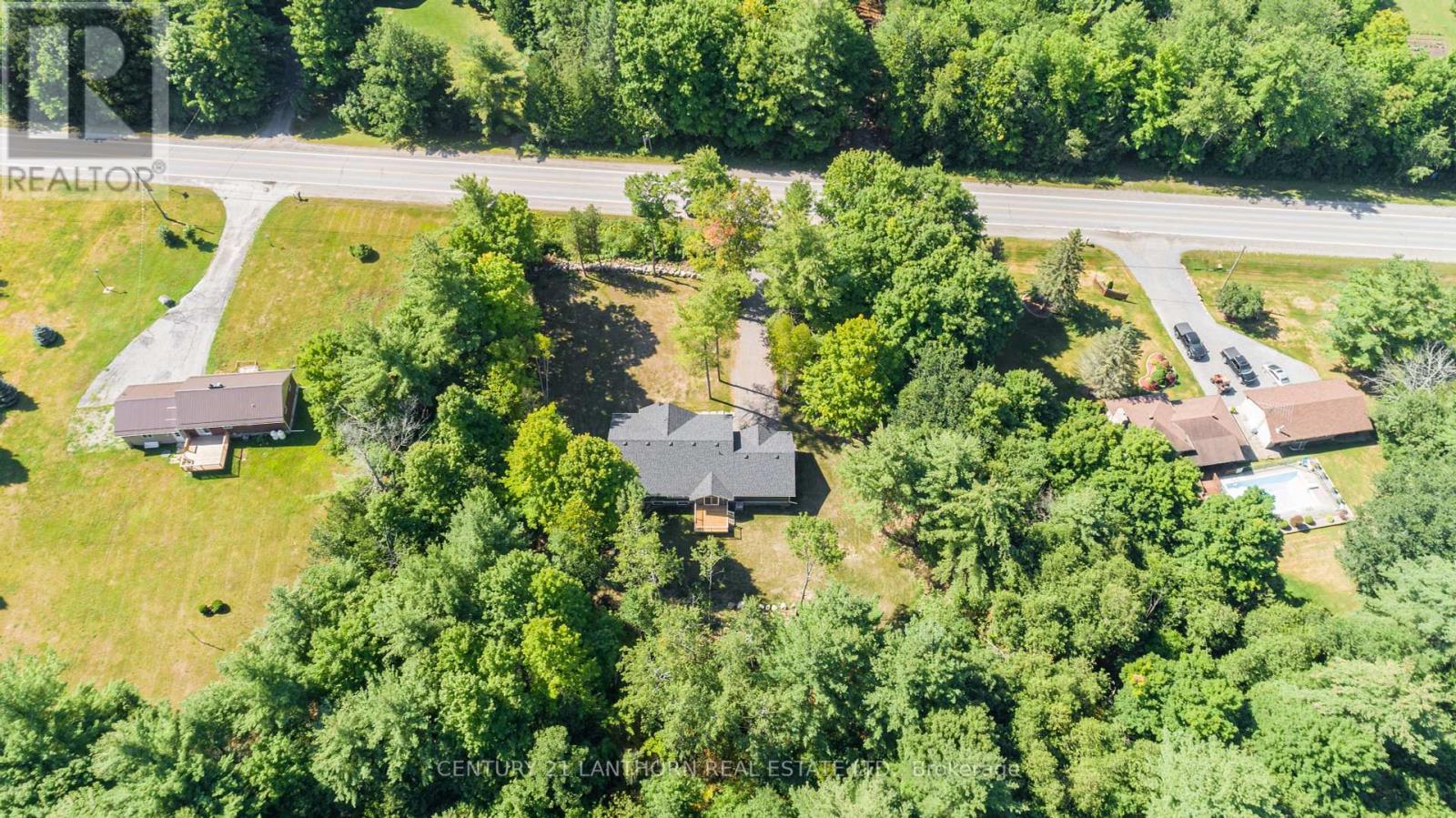 35 CROOKSTON RD