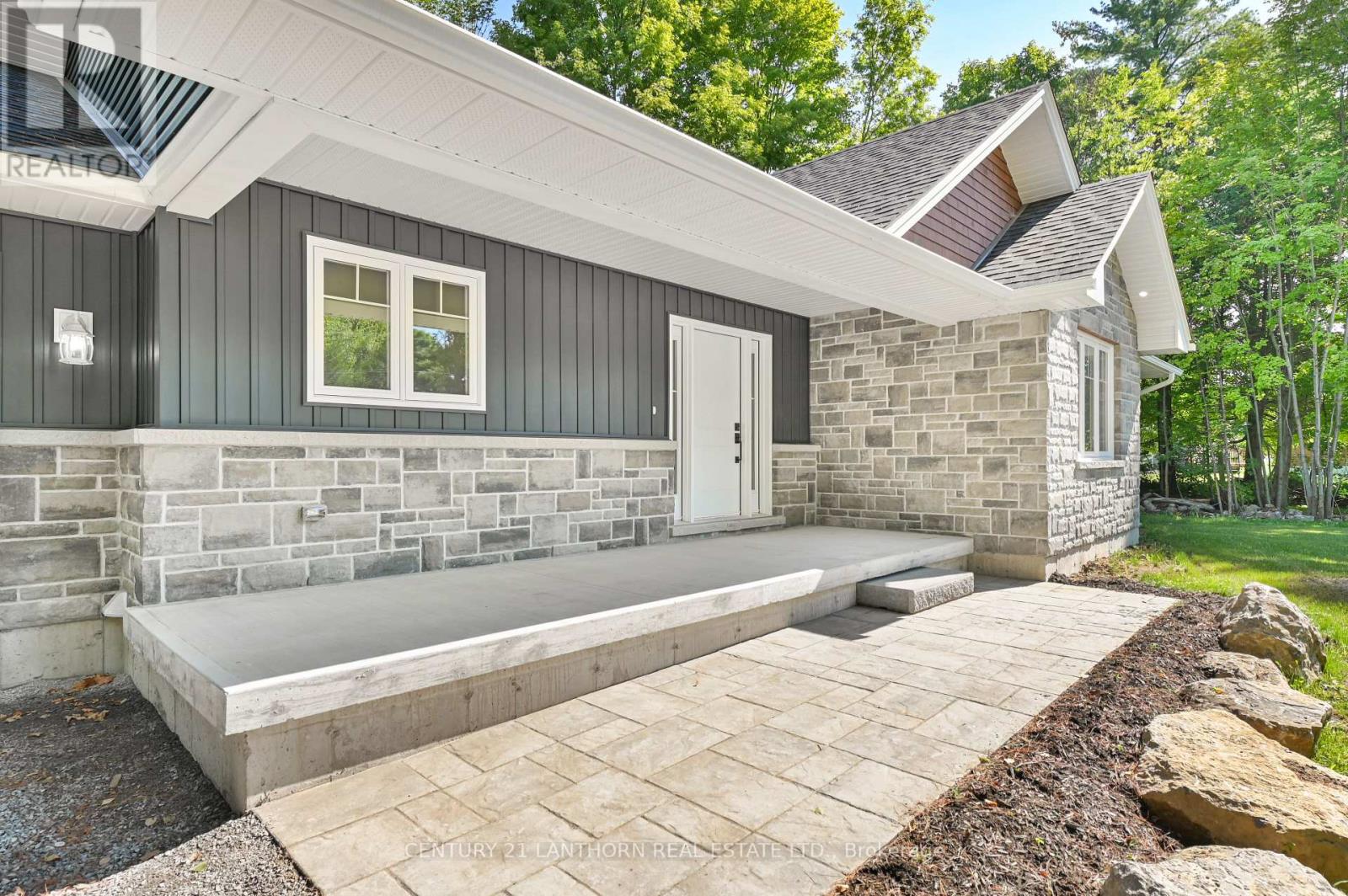 35 CROOKSTON RD