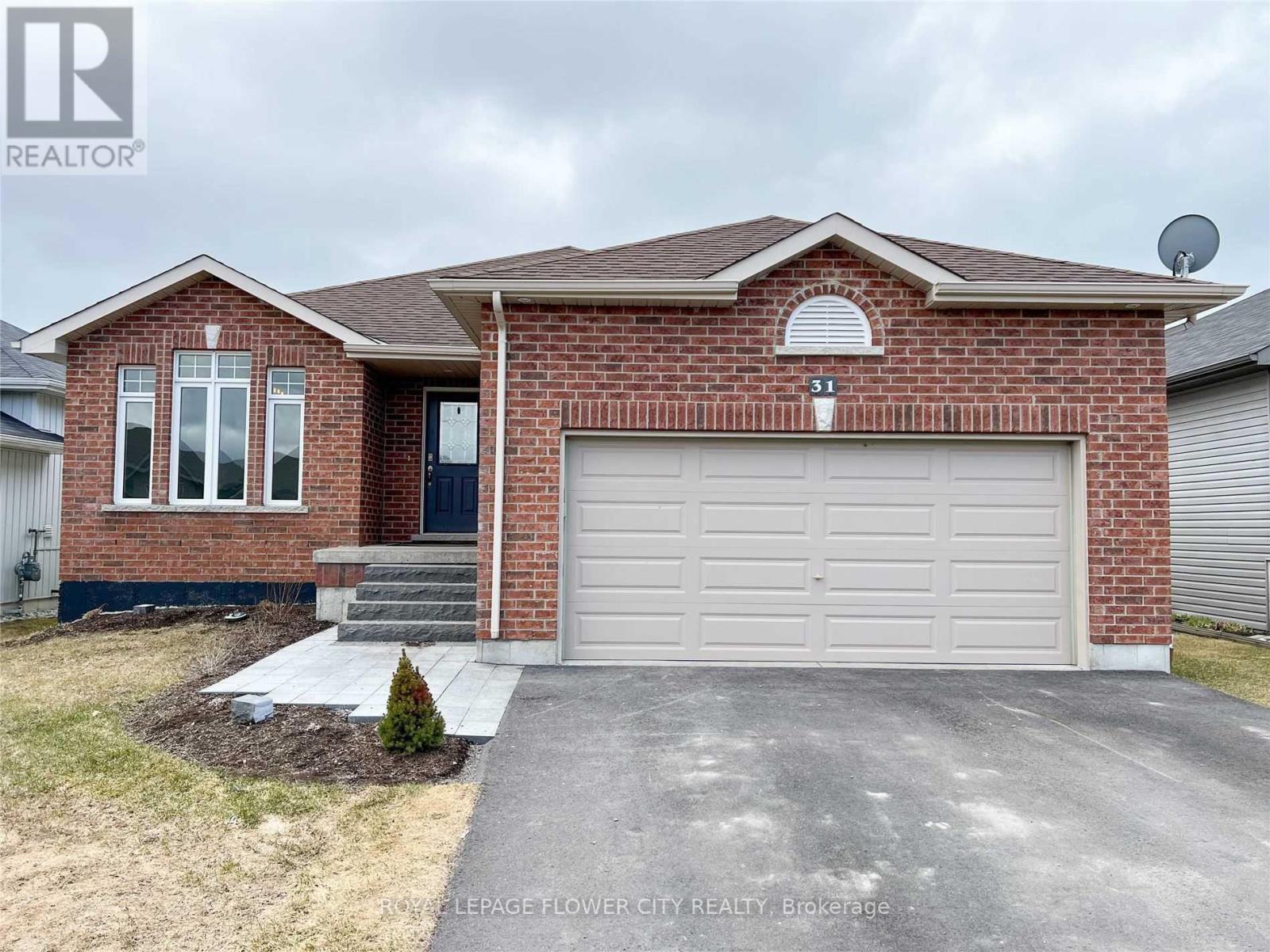 31 FOX DEN DR