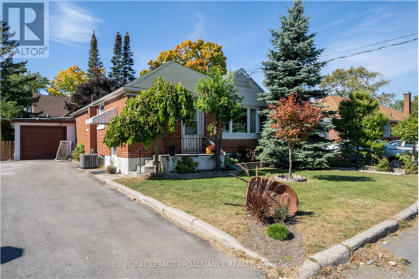 2 REYNOLDS CRES, Belleville