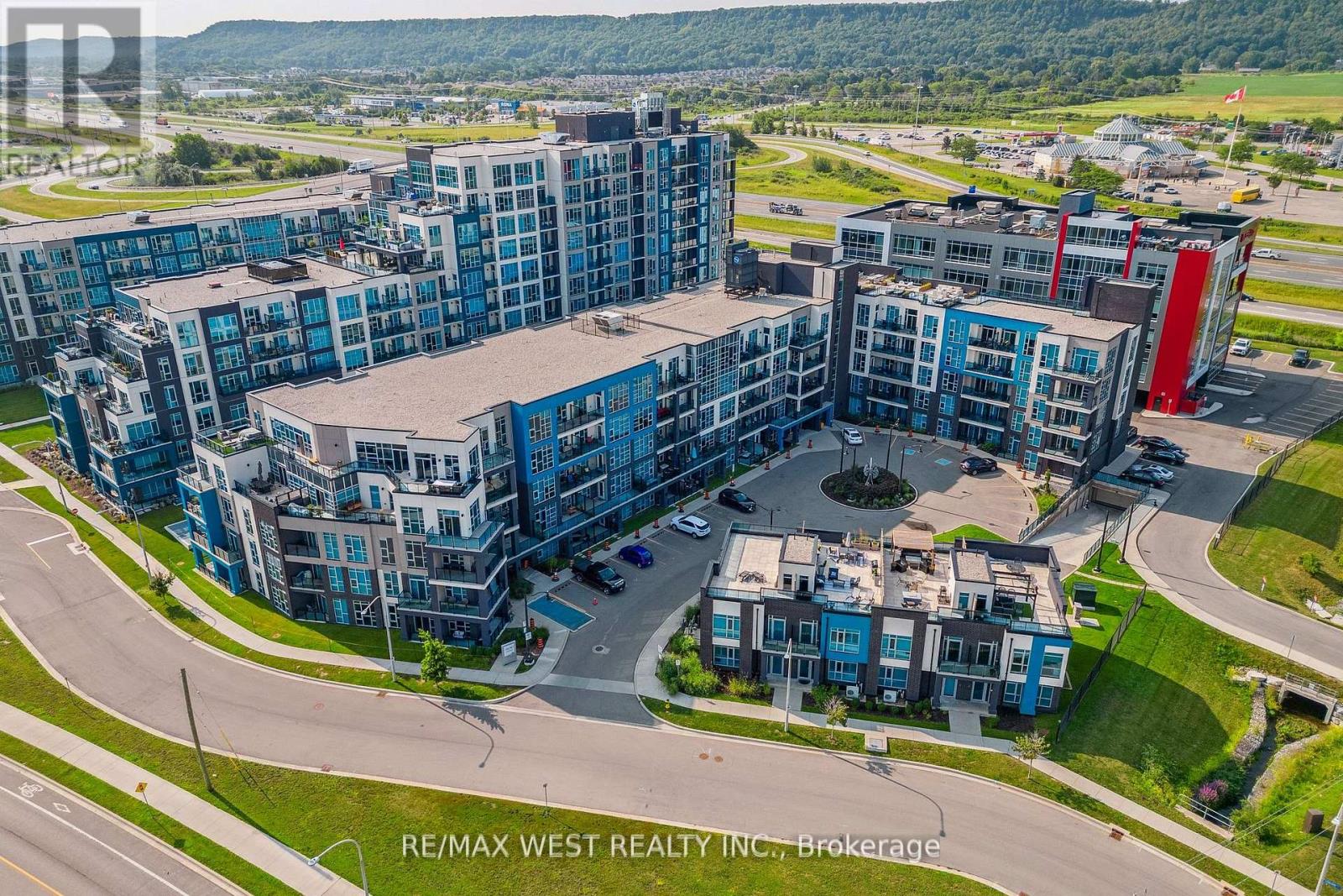 #514 -10 CONCORD PL, #514