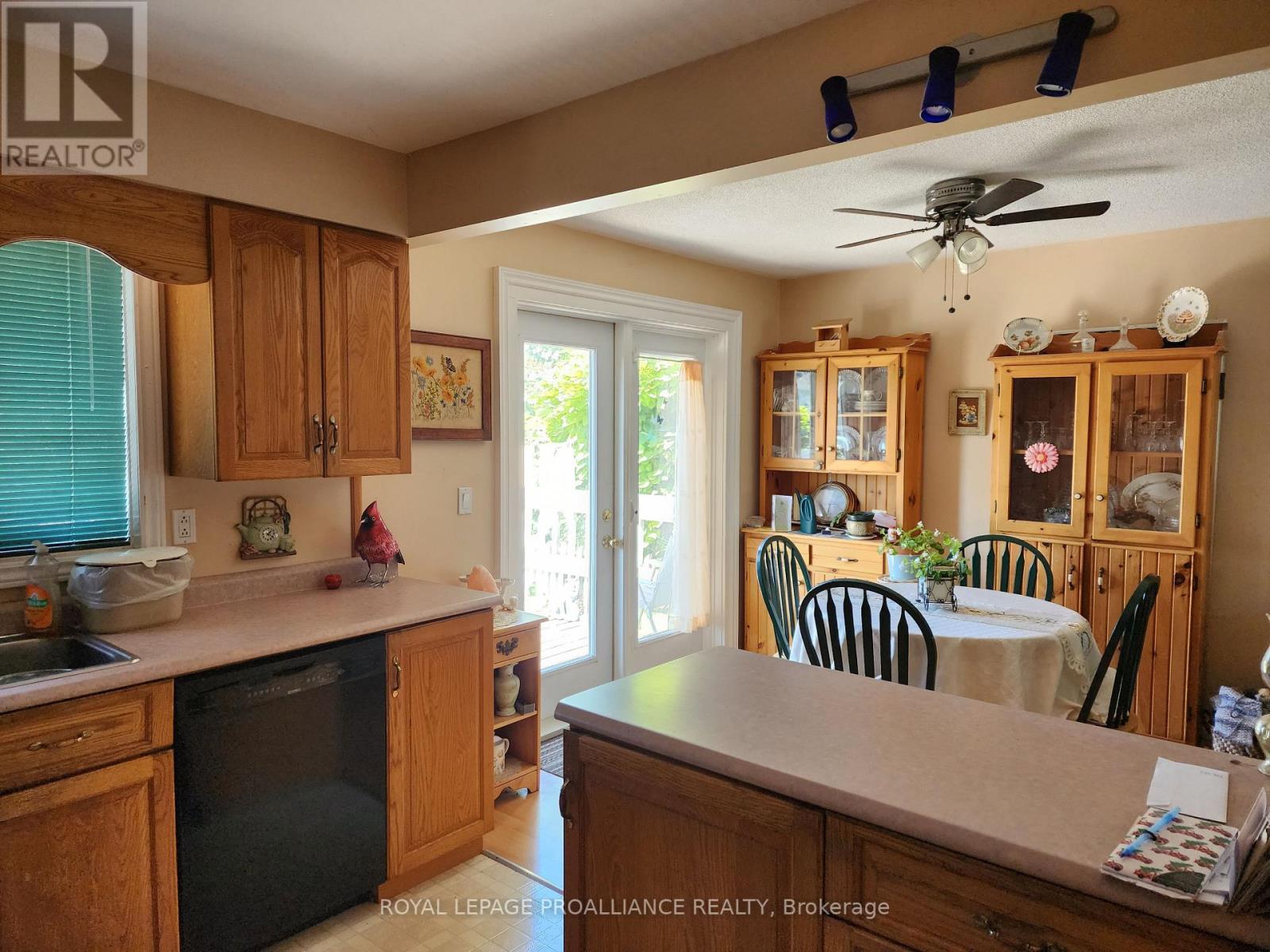 31 HARBOURVIEW CRES