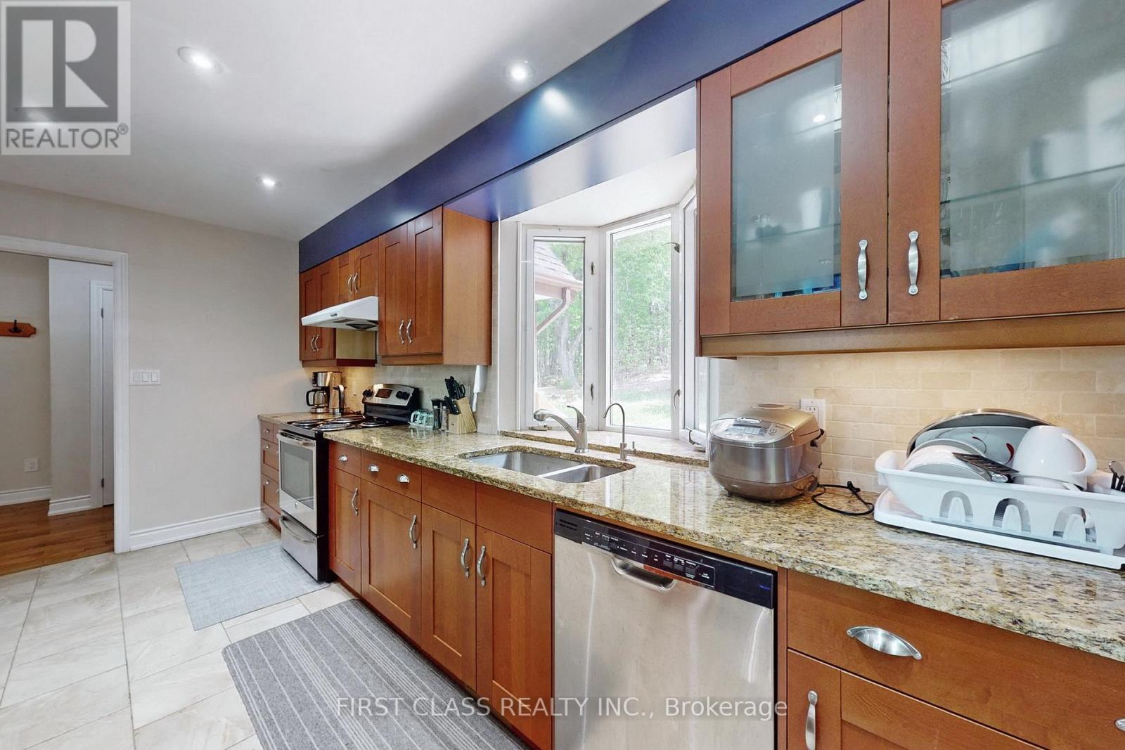 20 GREENFIELD LANE