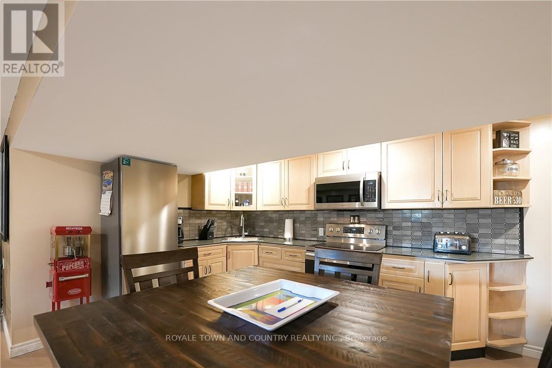 9 LAKEVIEW COTTAGE RD