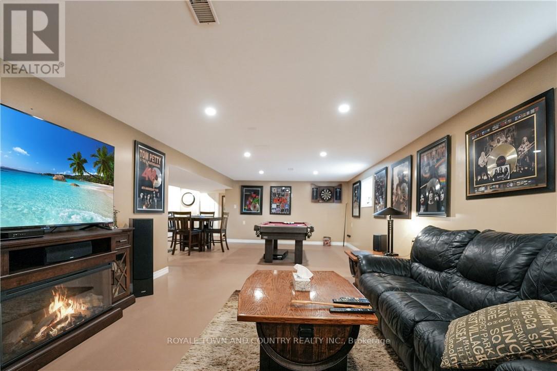 9 LAKEVIEW COTTAGE RD