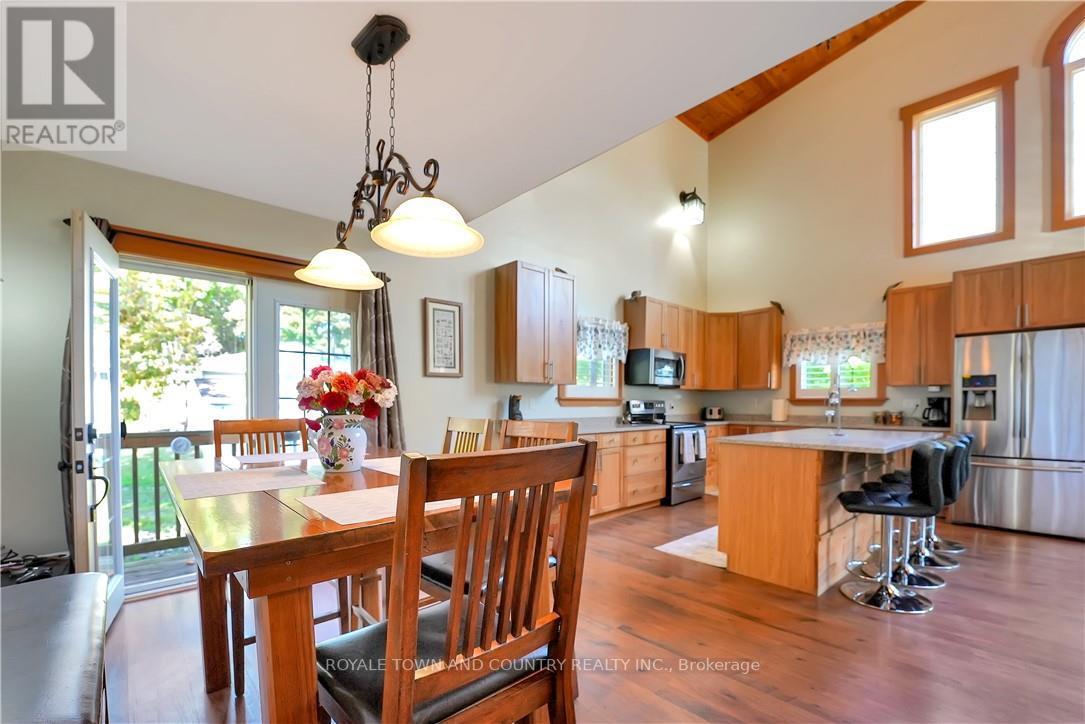 9 LAKEVIEW COTTAGE RD
