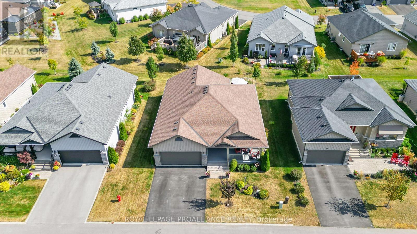 16 CONGER DR