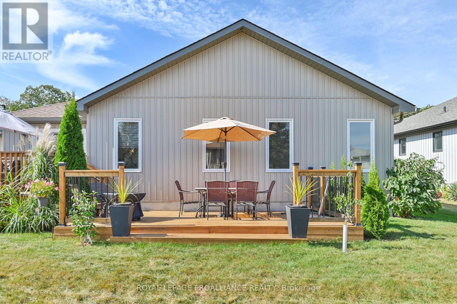 16 CONGER DR