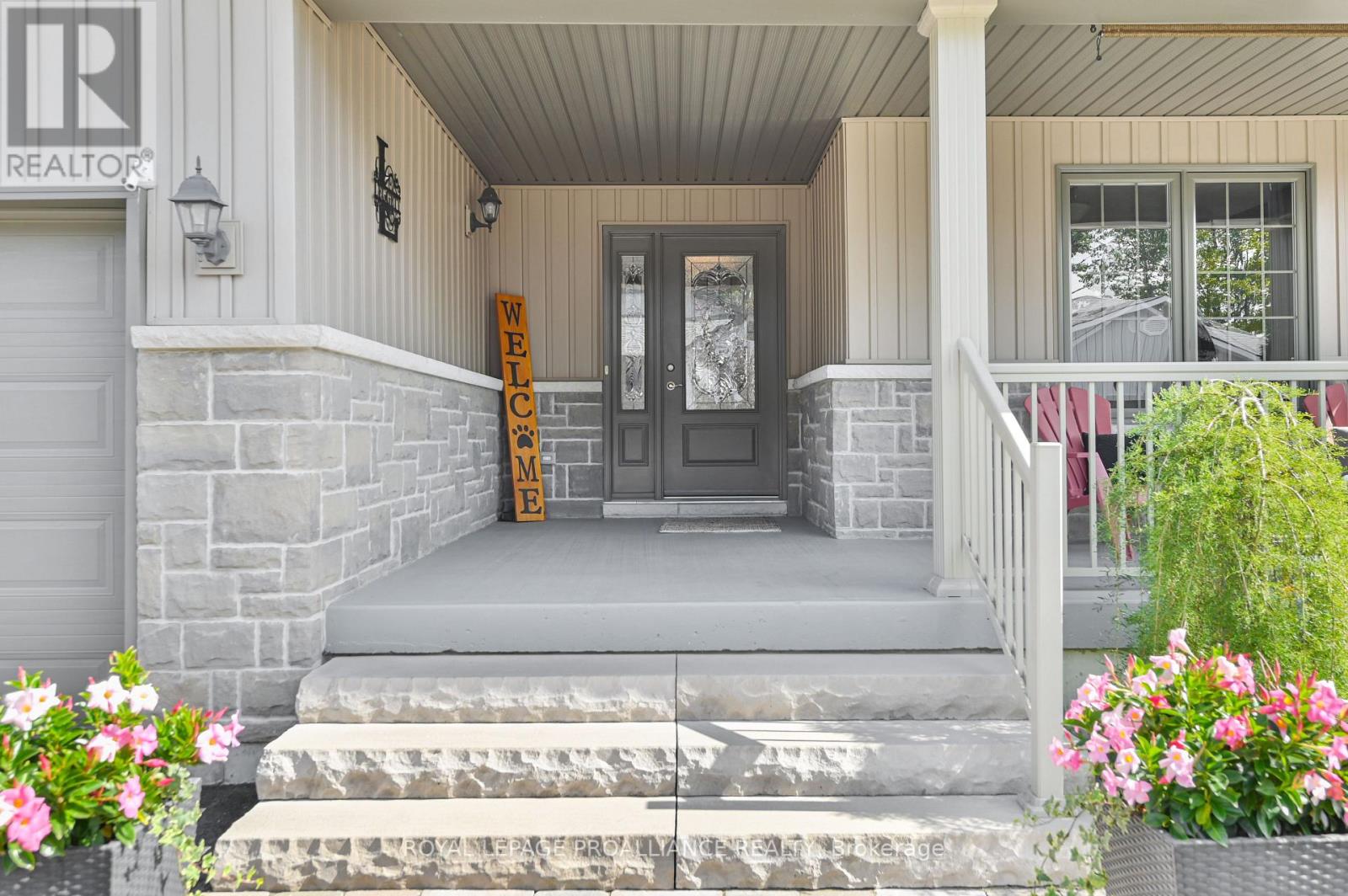16 CONGER DR